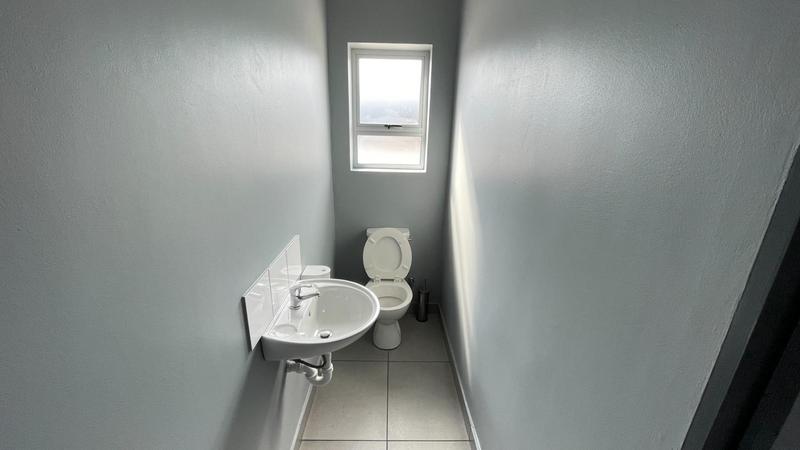 To Let commercial Property for Rent in Greenbushes Eastern Cape